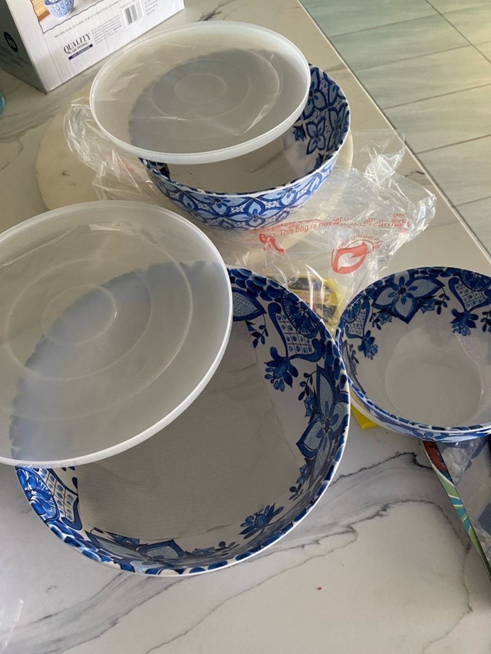 Member's Mark French Country Blue Floral Melamine Bowl Set with Lids - Picture 7 of 14